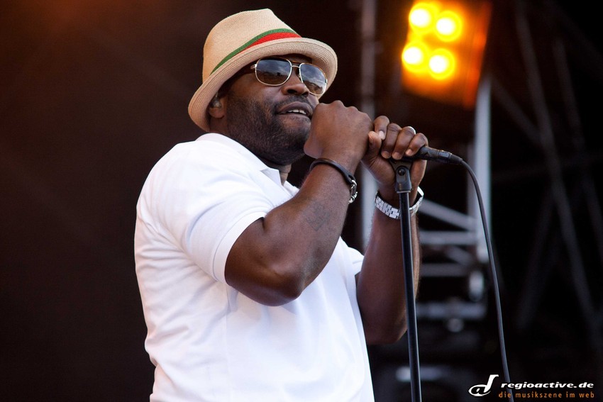 The Roots (live beim Frauenfeld 2011)