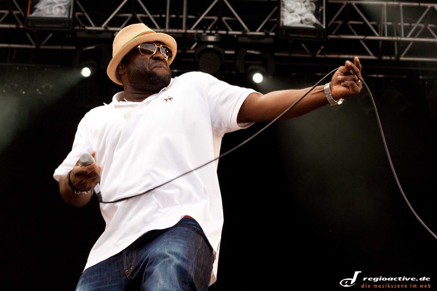 The Roots (live beim Frauenfeld 2011)